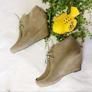 Dolce Vita suede bootie heel